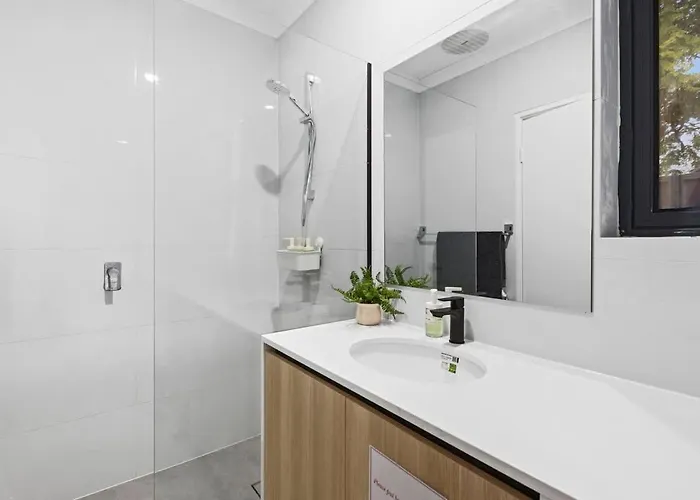 Professional Single 8 Walk To Curtin Uni Ferienhaus Naperville