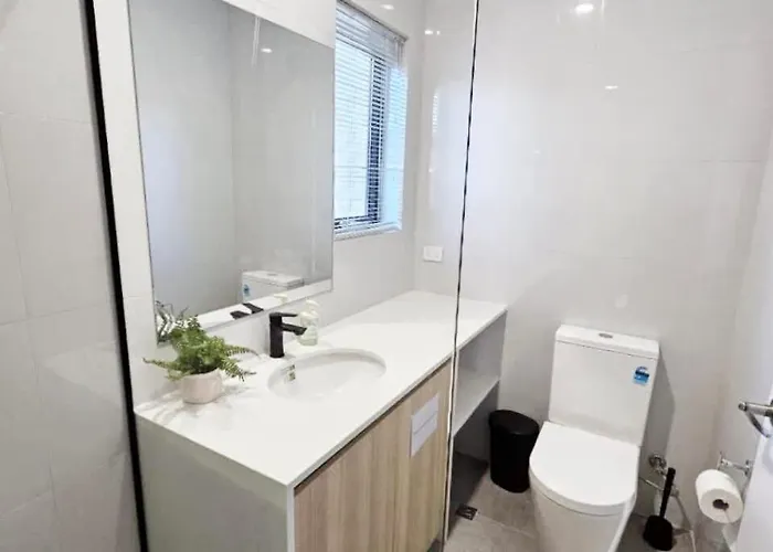 Ferienhaus Professional Single 8 Walk To Curtin Uni Naperville