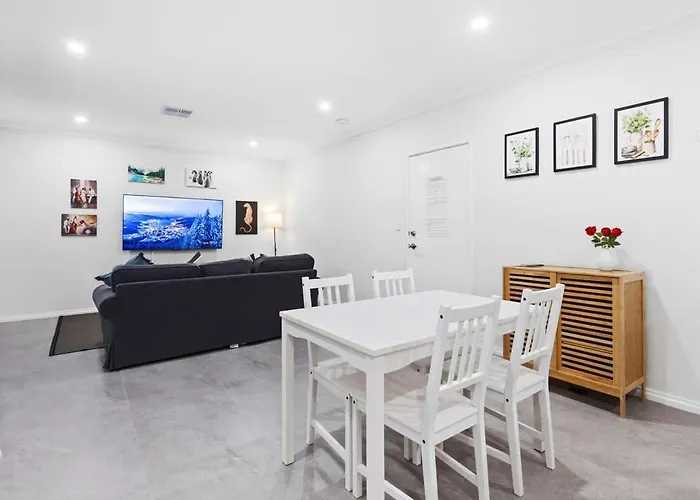 Ferienhaus Professional Single 8 Walk To Curtin Uni Naperville