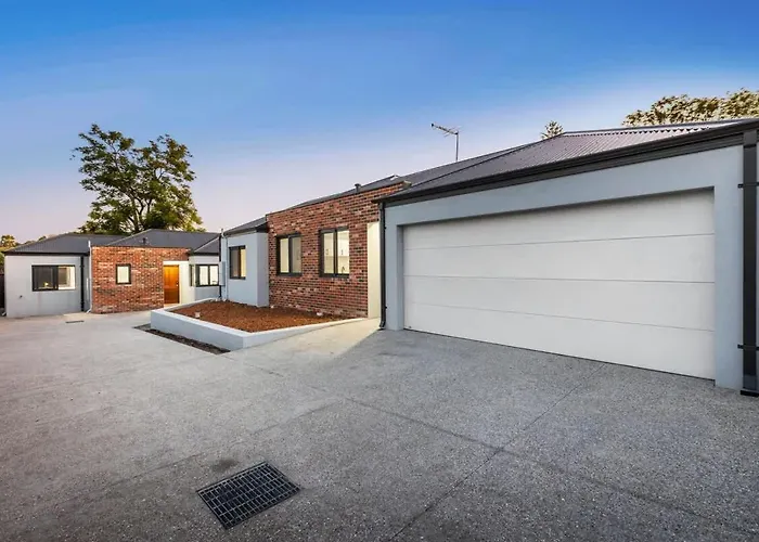 Professional Single 8 Walk To Curtin Uni * Naperville