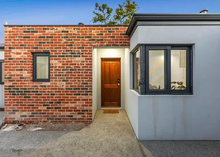 Professional Single 8 Walk To Curtin Uni